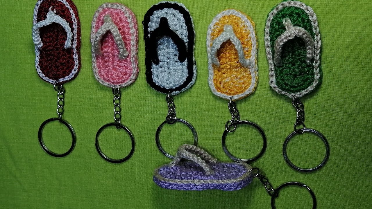 Llavero sandalia a crochet