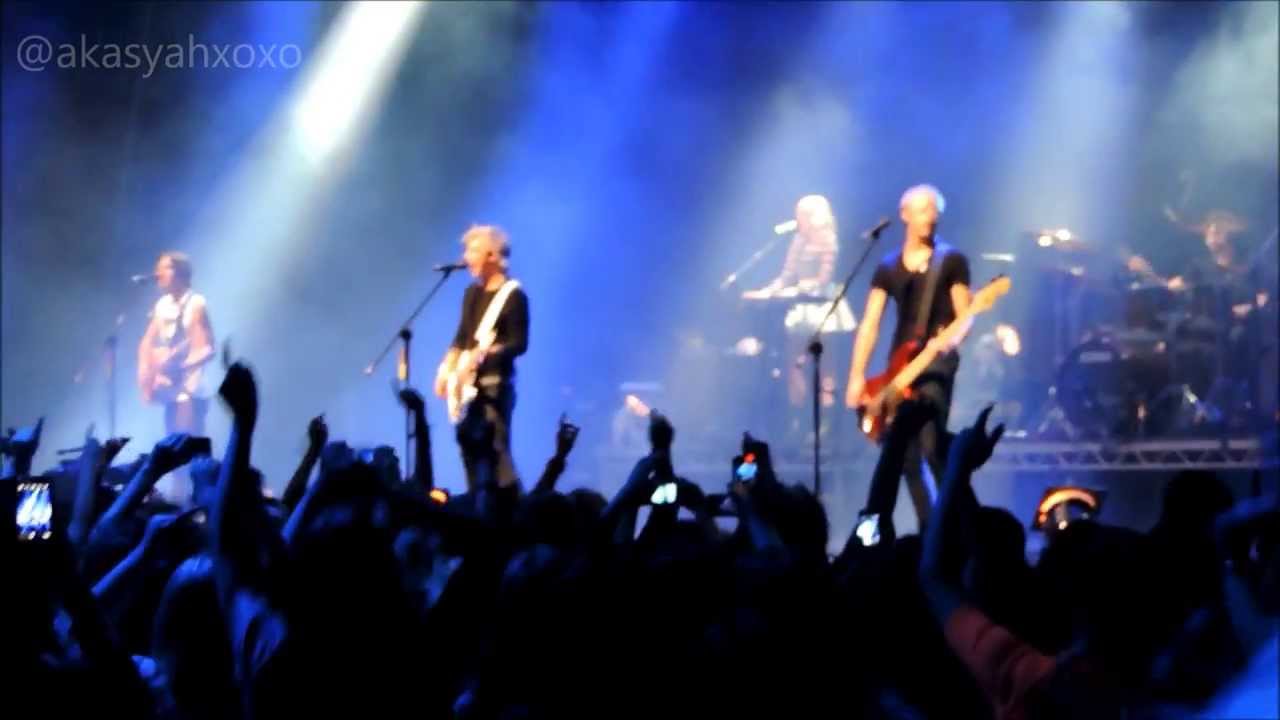 R5 Louder Concert @ London's IndigO2 | Ryland + R5 feat. The Vamps