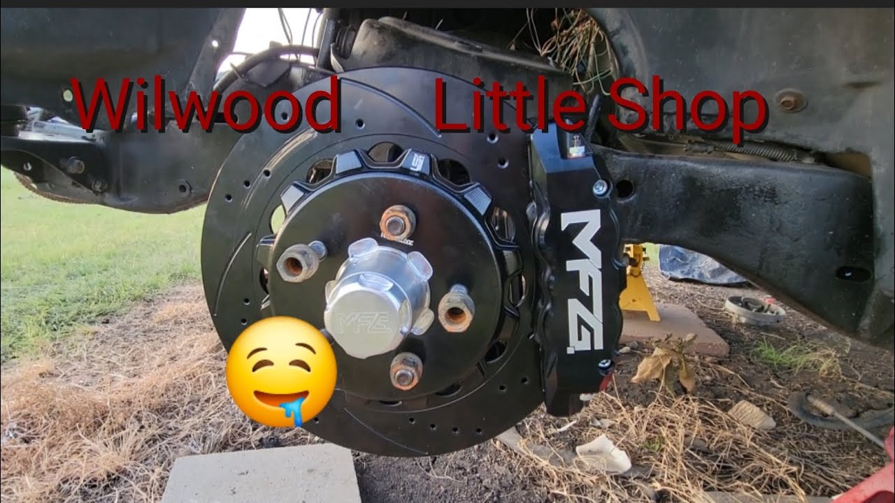 Obs chevy gets little shop front brakes and wilwood rear brakes!