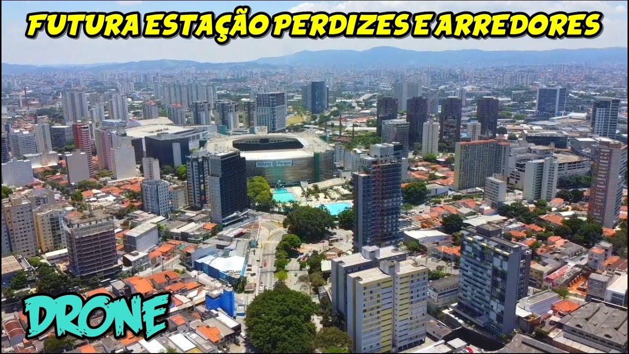 Drone voa entre Perdizes e Pompéia (arredores da futura Estação Perdizes do Metrô) - São Paulo