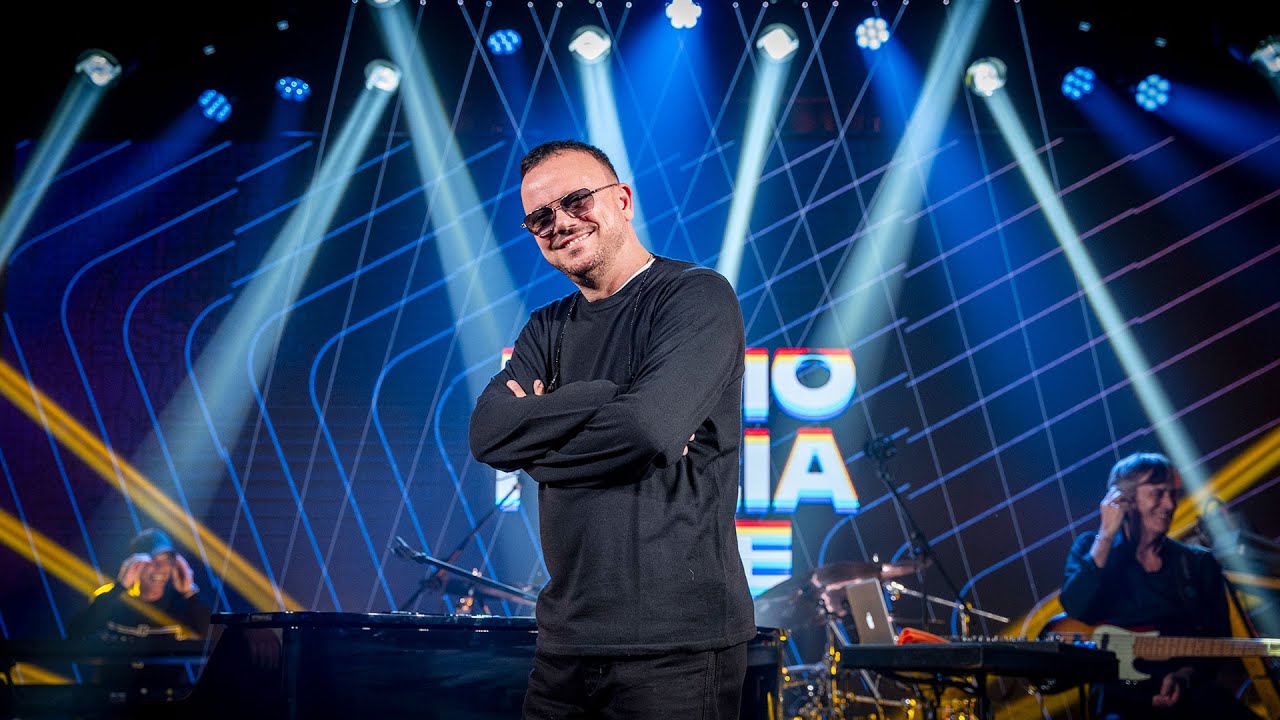 Gigi D'Alessio a Radio Italia Live (20/12/24)