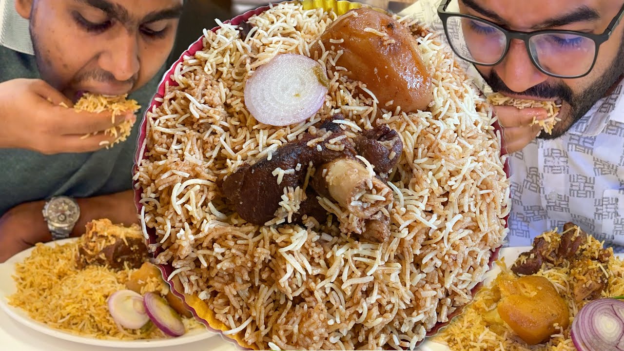 Eating Mutton Biryani at D BAPI BIRYANI, Barrackpore