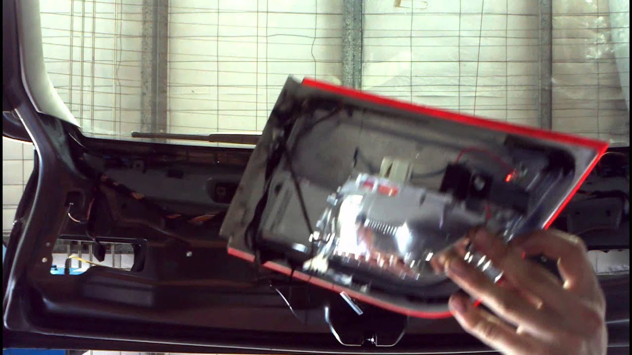 BMW X5 E70 Fix Water Inside Inner Tail light How to DIY: BMTtroubleU