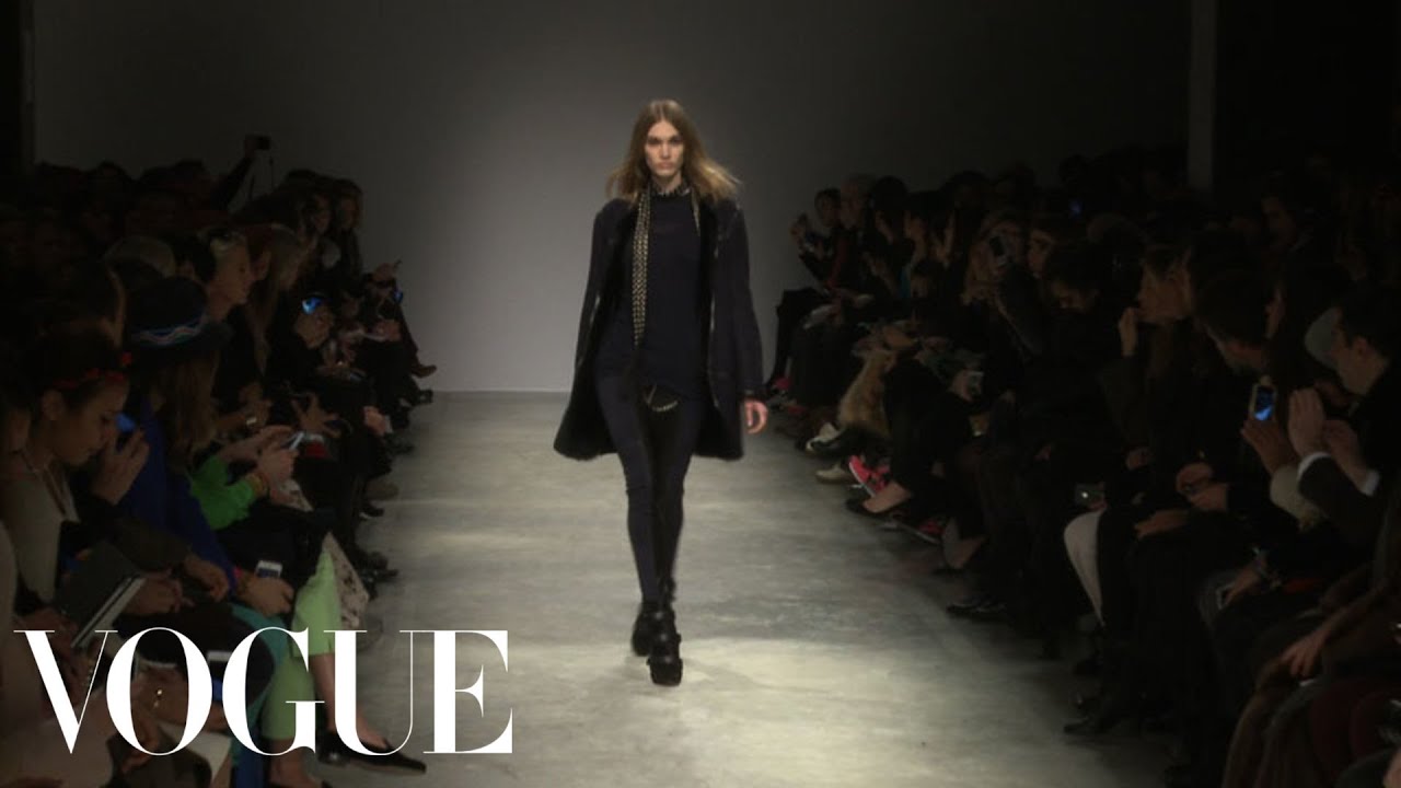 Isabel Marant Ready to Wear Fall 2013 Vogue Fashion Week Runway Show