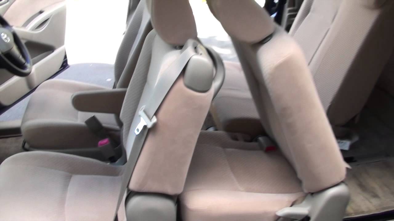 Toyota Isis L 2006 7 Seater 2 0L