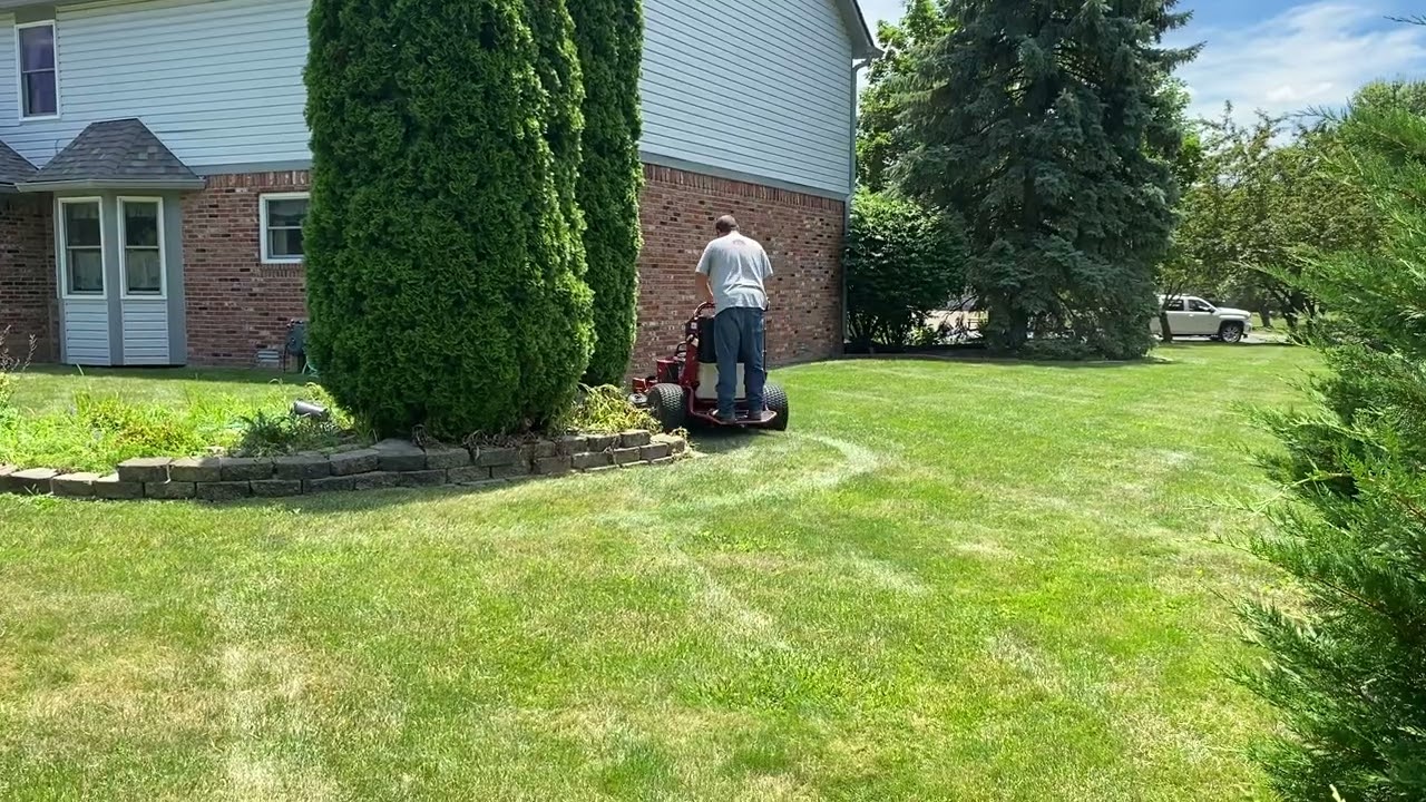 Mowing with the toro grandstand! 