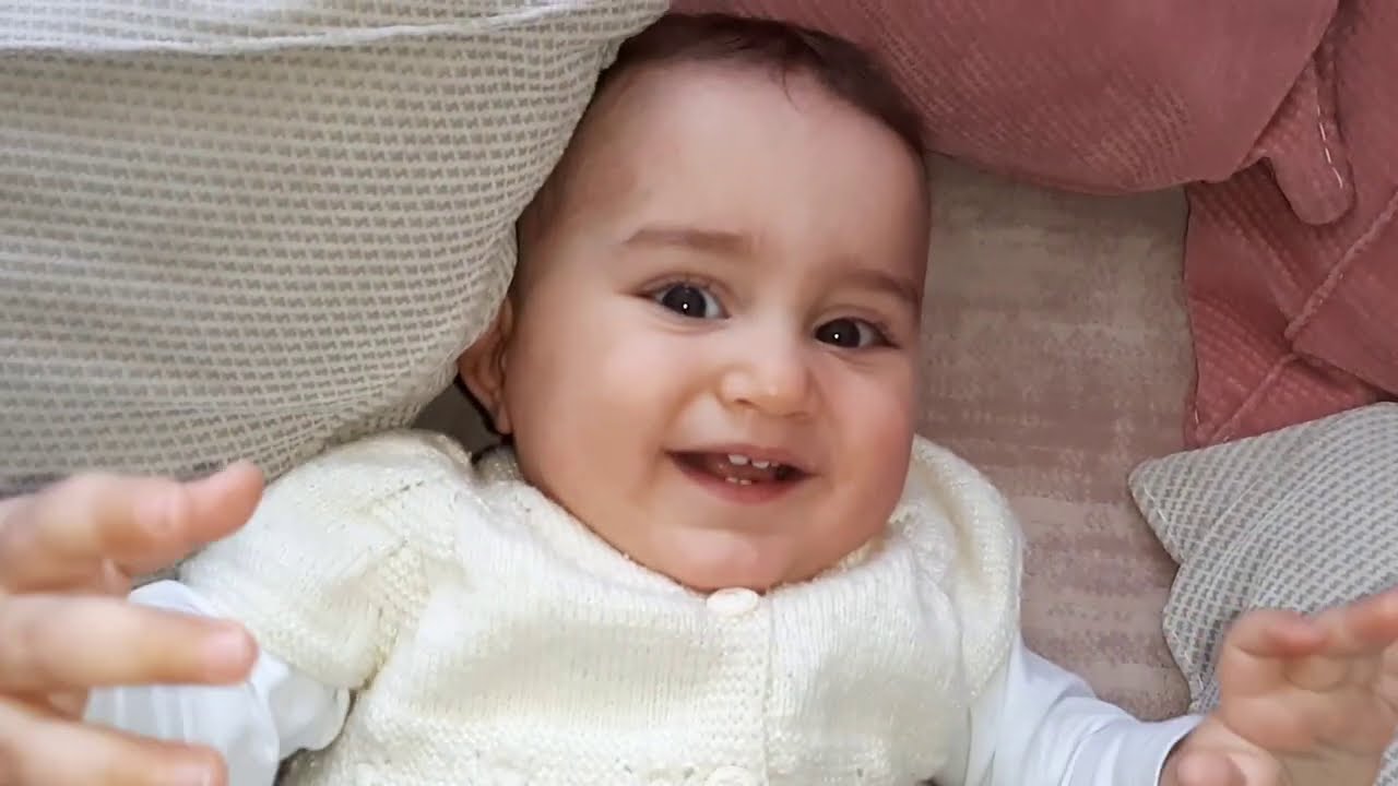 Efe ve Yusuf Emir bebek beraber çadırda oyun oynadılar | fun kids video