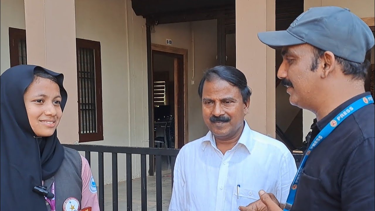 ആത്മധൈര്യം കൊണ്ട് തെരുവ് നായകളെ തുരത്തിയ റൈഫക്ക് അഭിനന്ദനപ്രവാഹം; റൈഫയെ കുറിച്ച്  അധ്യാപകർ