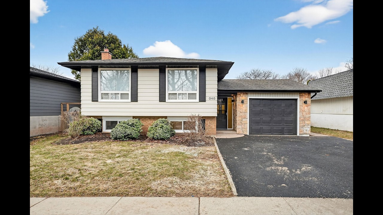 646 Cumberland Avenue, Burlington - Updated Raised Bungalow!