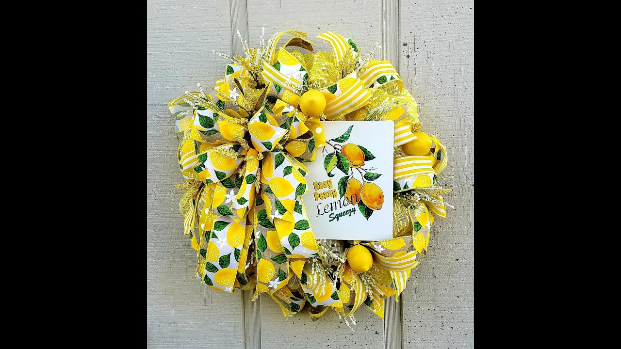 Would you like to make a lemon themed wreath but don't know where to start? Check out this tutorial!