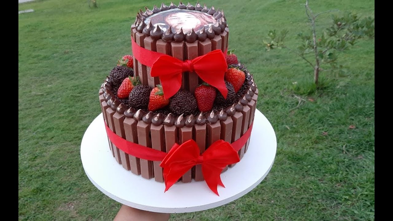 MEU PRIMEIRO BOLO DE ANDAR COM KIT KAT! VENHA VER!
