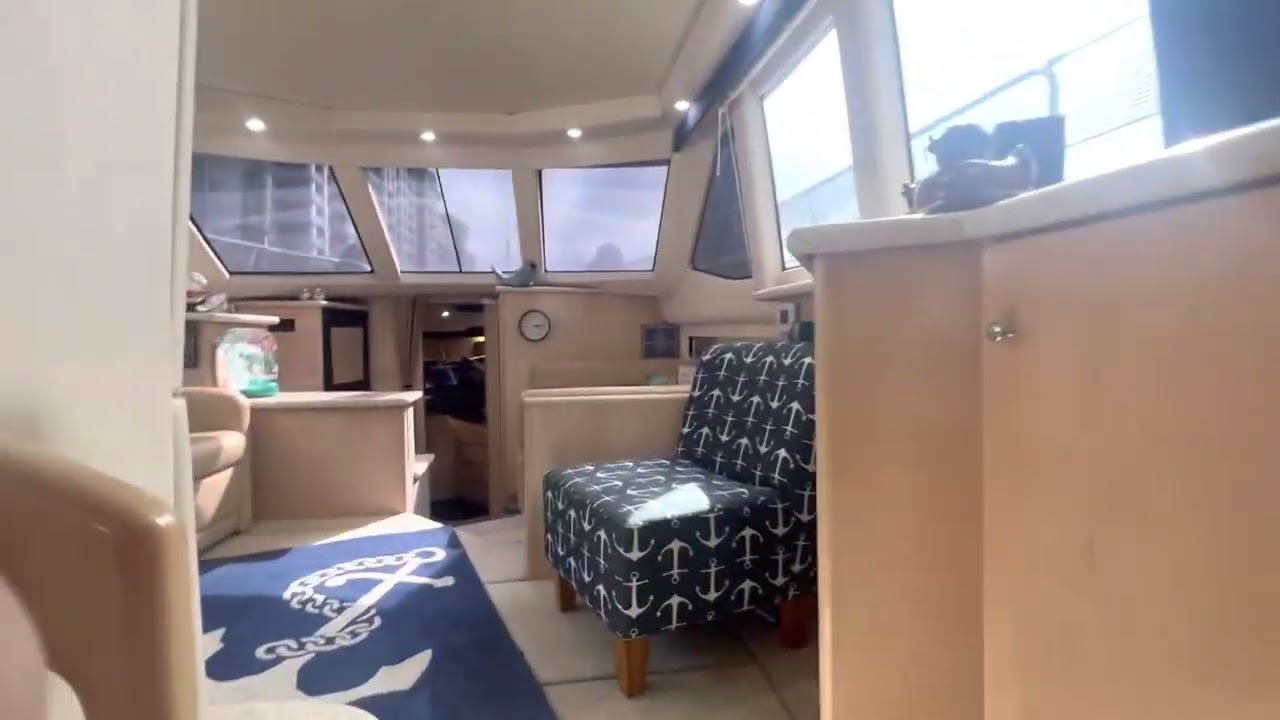 Nauti Savages II 1999 Carver 404