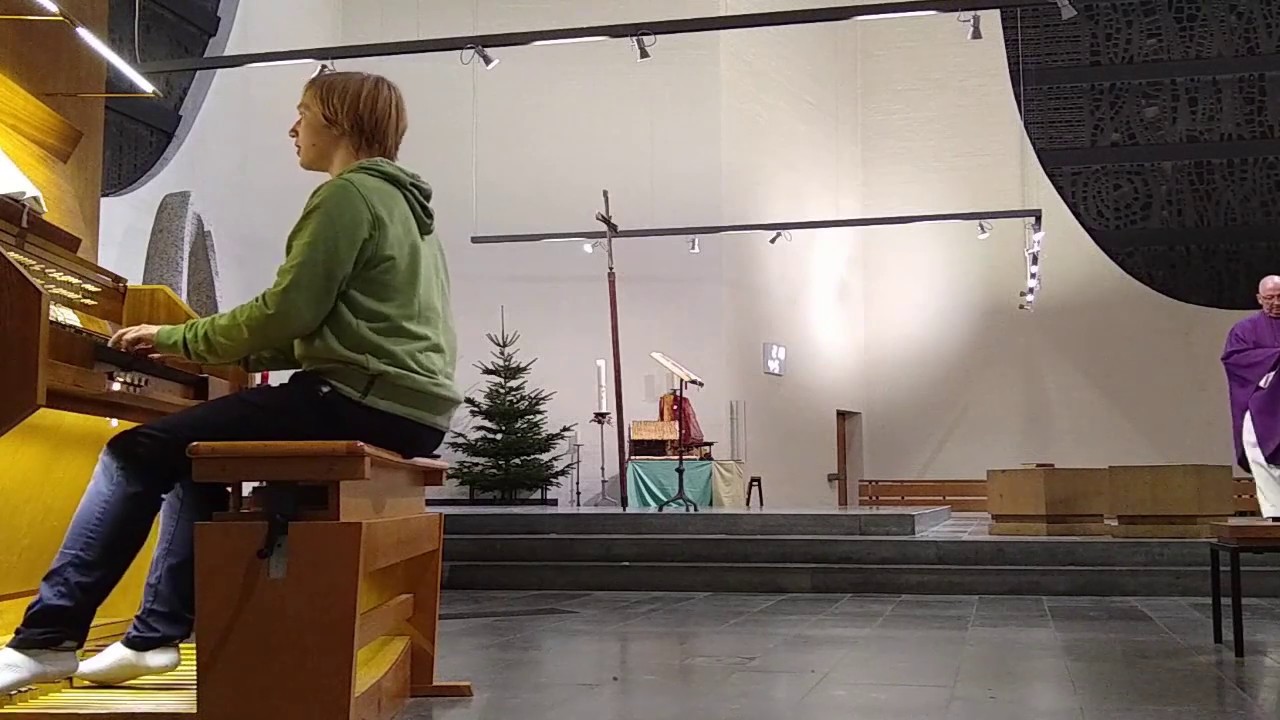 GGB 218/EG 1: Macht hoch die Tür, die Tor macht weit (Einzug und Choral)