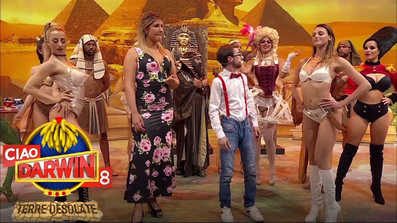 Ciao Darwin 8 - Davide e Golia a spasso nel tempo: il mondo delle donne