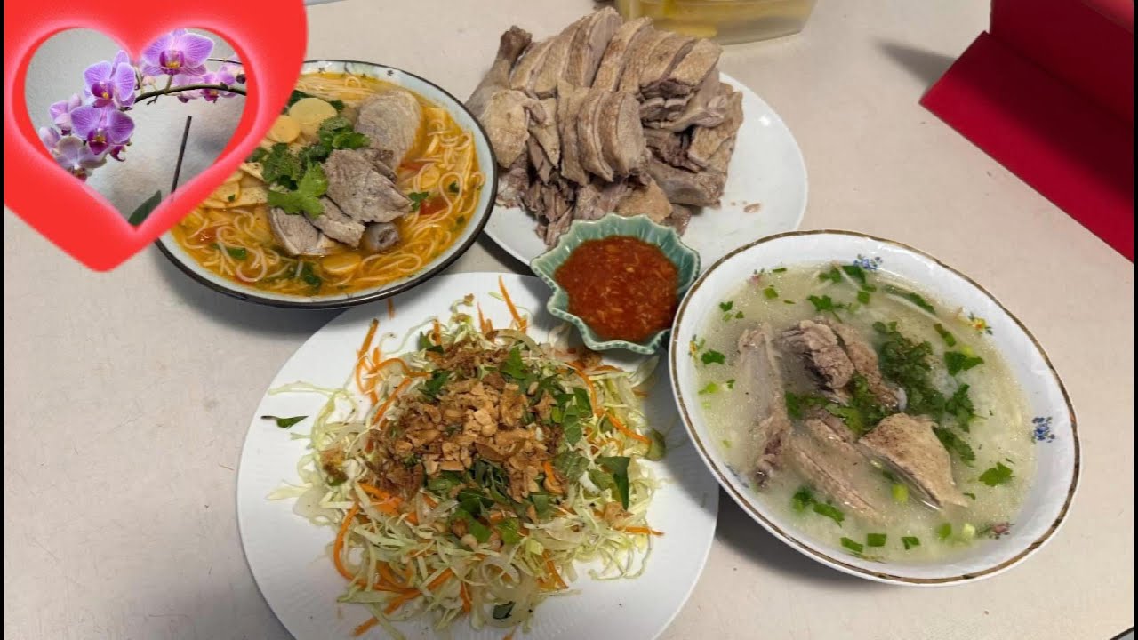 Cháo Vịt và Bún Vịt với gỏi bắp cải