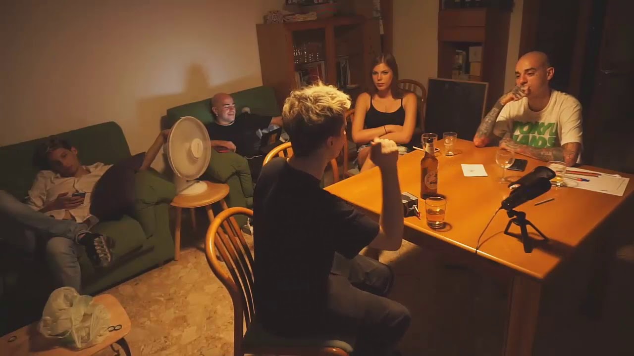 Sdrumox racconta delle ragazze che Simone Panetti ha portato a casa