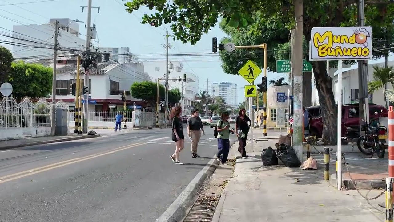 Walking Tour -- No talking or music added. Barrio Crespo, S➡N, Cartagena, Colombia April, 18, 2025