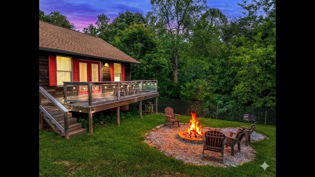 Smoky Cabins presents Holy Smokes located in Townsend, TN