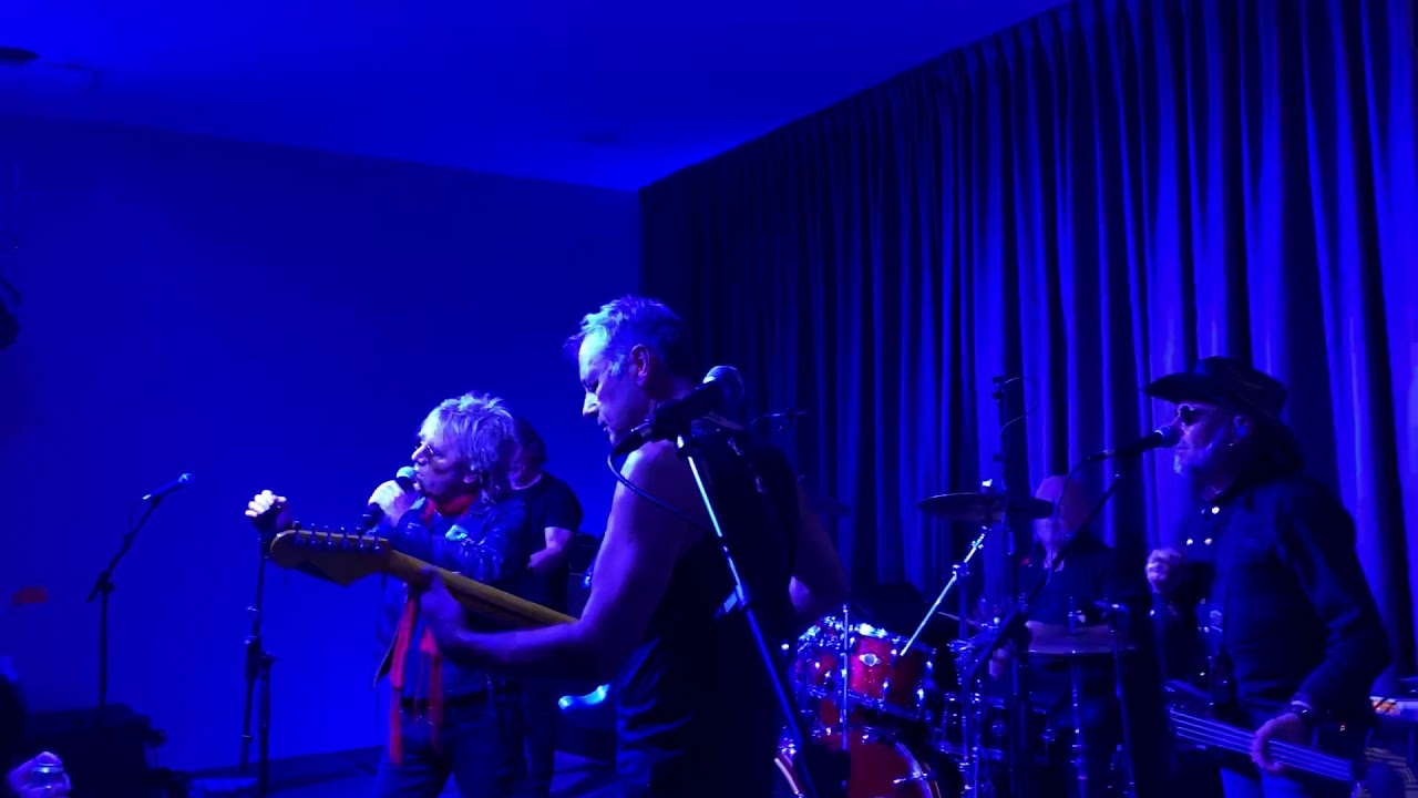 2019.05.24 Uncanny X-Men perform ‘Boy she said’