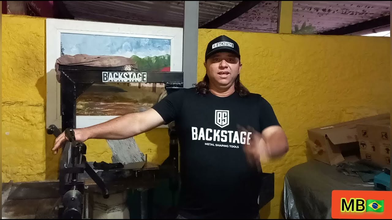Muito legal fabriquei várias peças de lataria para o Ford Maverick funilaria pintura carros antigos 