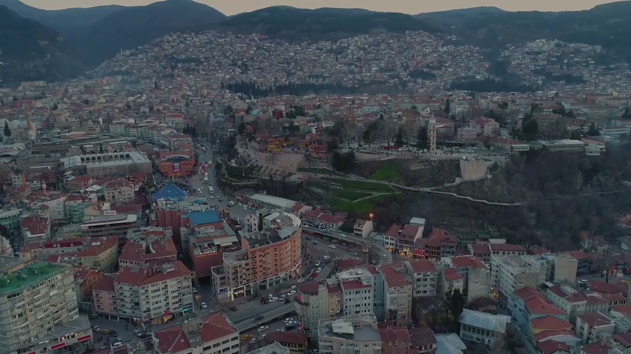 Ahmet Hamdi TANPINAR I BURSA'DA ZAMAN