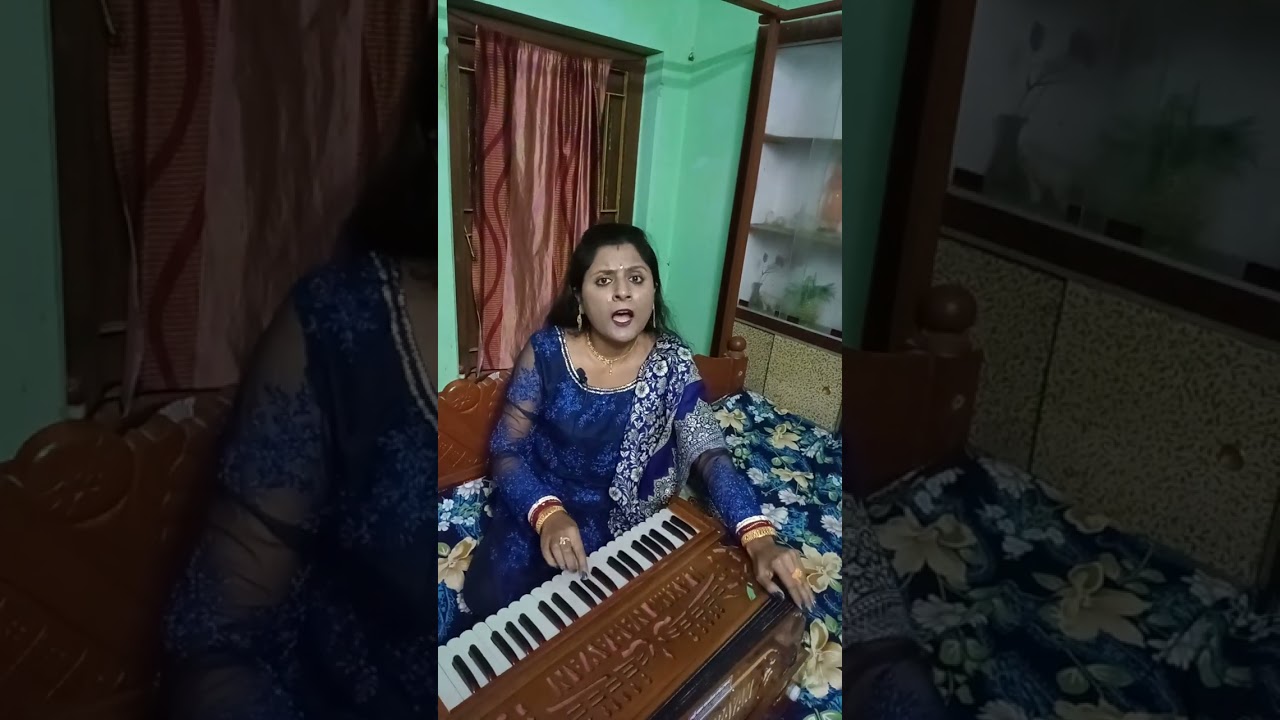Je Ankhite Eto Hasi Lukano  Subscribe