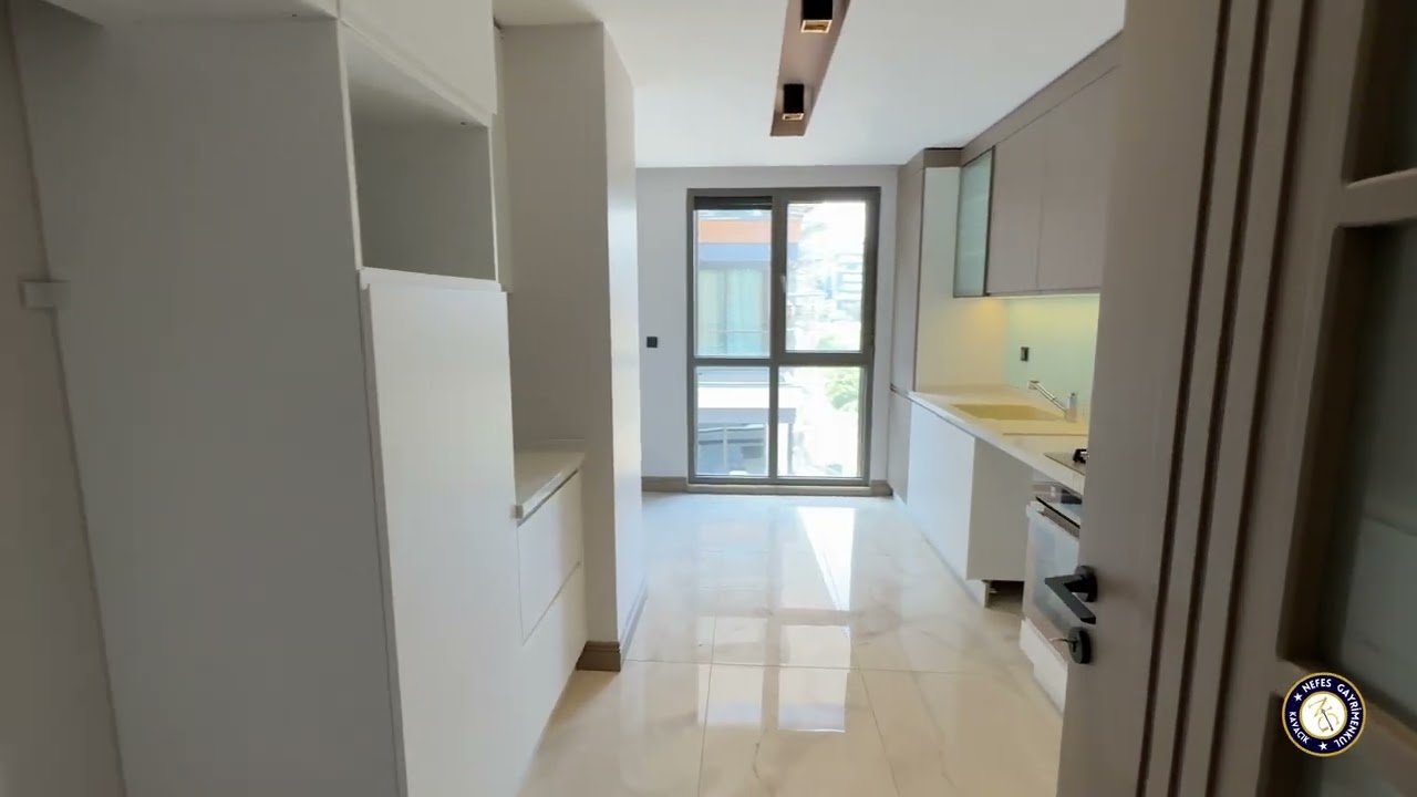 NEFES ÇENGELKÖY PROJESİNDEN BOĞAZ MANZARALI 4+1 ARA KAT DAİRE