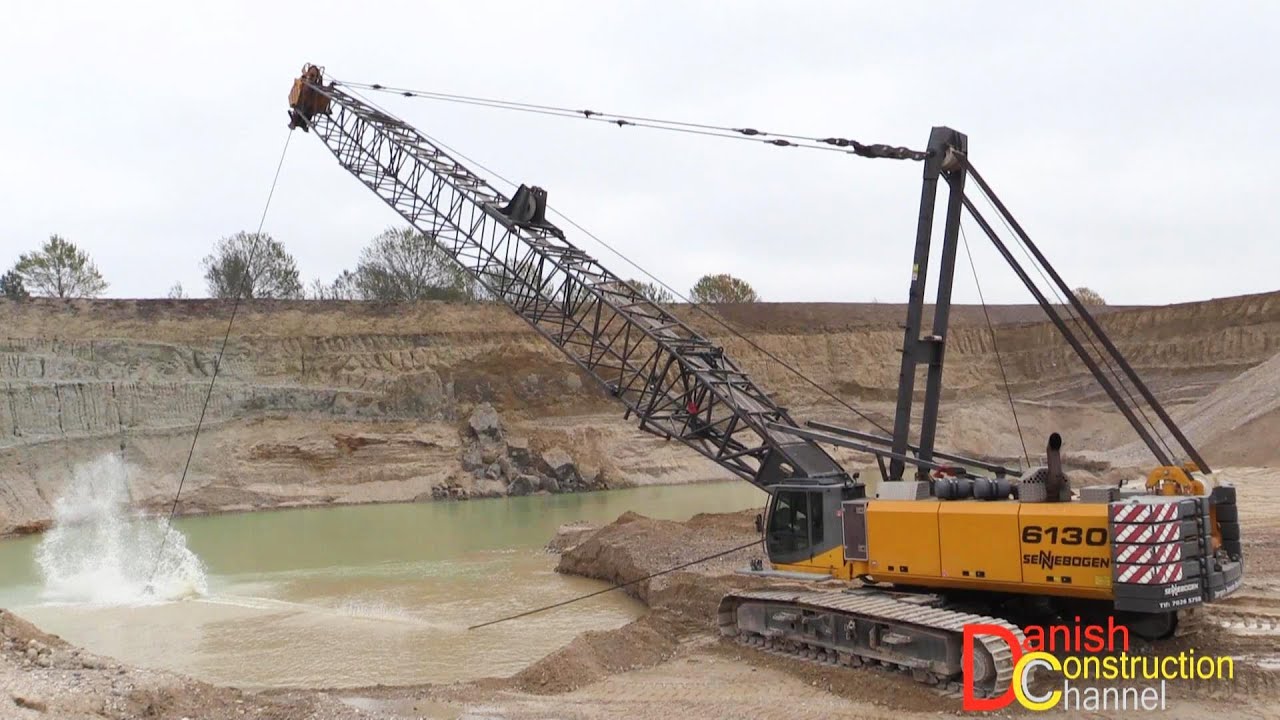Big Great Sounding Sennebogen Drag Line Dredging Gravel