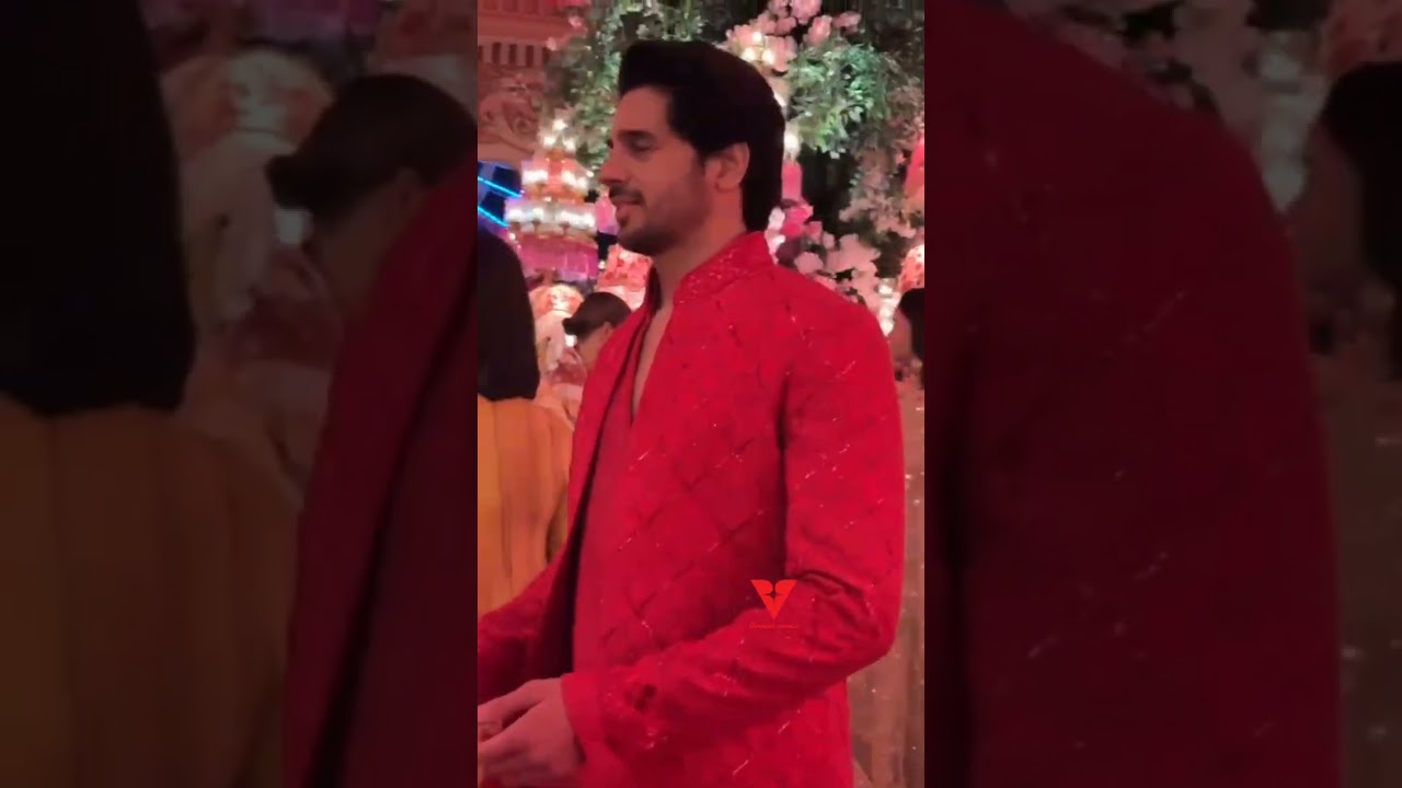 Bollywood सितारों का आगमन Anant - Radhika के Pre Wedding समारोह में Bollywood पलटन की मस्ती🥳🔥💯💚