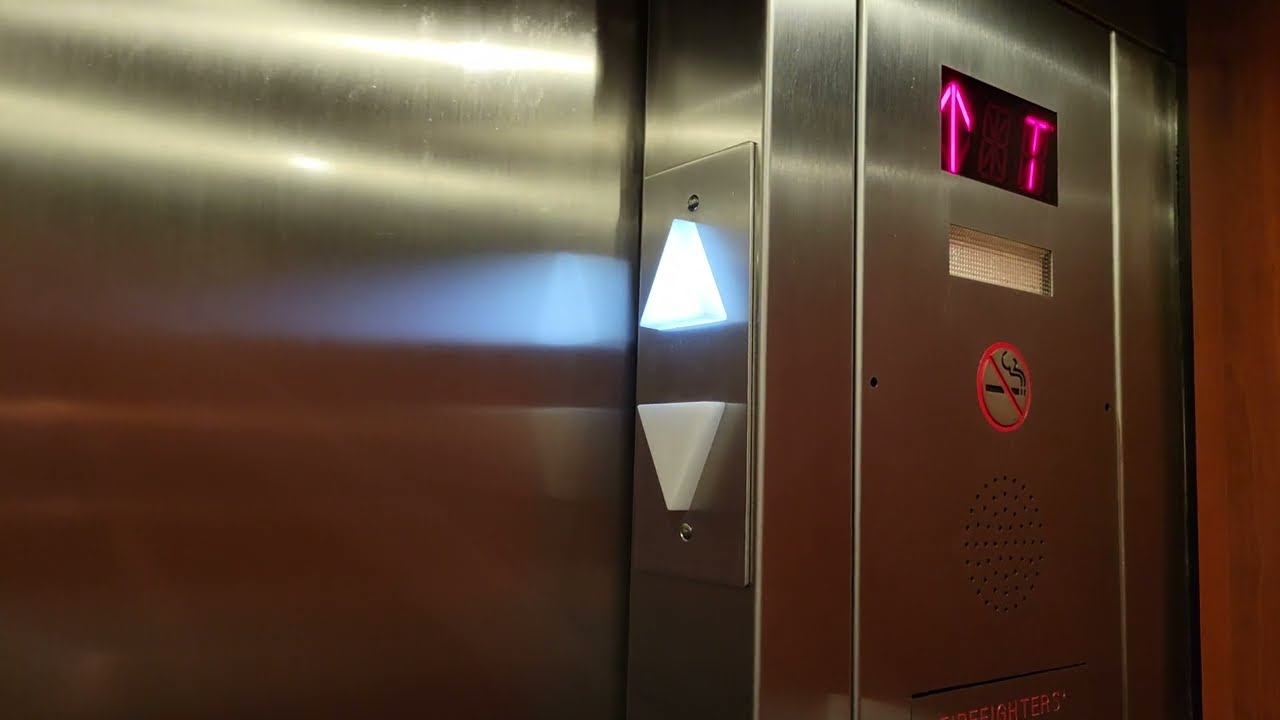 ThyssenKrupp Hydraulic Elevator - Courtyard by Marriott, Poughkeepsie, NY