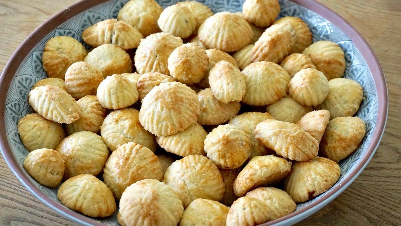 الكليجة الهشة بأروع طعم (عجينة ناجحة و طريقة سهلة وبدون مجهود)
