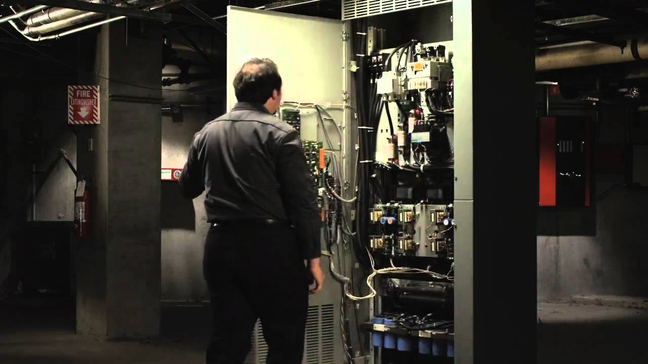 It's a Tight, Tight World! Fluke Clamp Meters