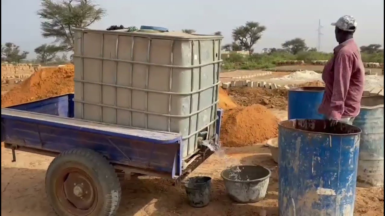Building 2 fences for 2 more US 🇺🇸 neighbors in Malicounda | Living in Senegal 🇸🇳