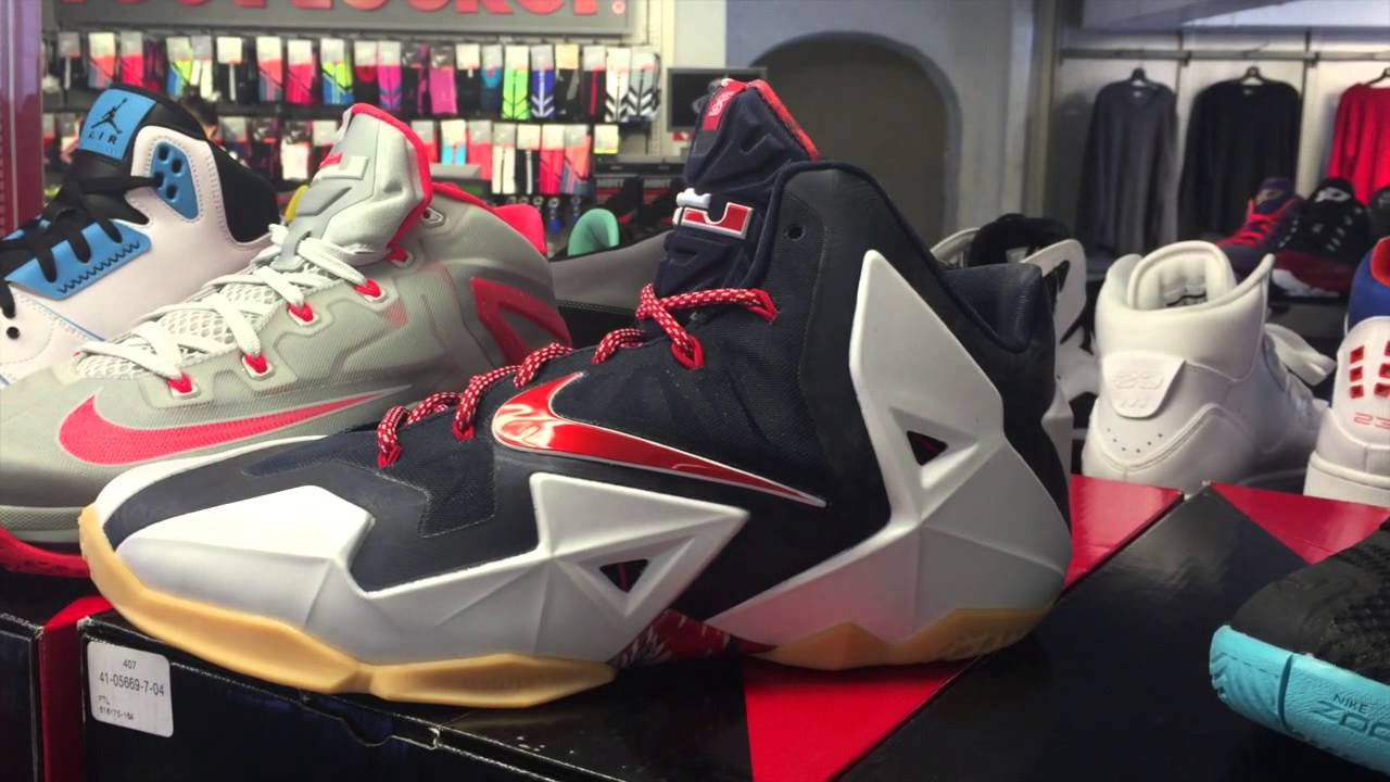 Footlocker outlet By Mexico ! Nike Jordan lebron !