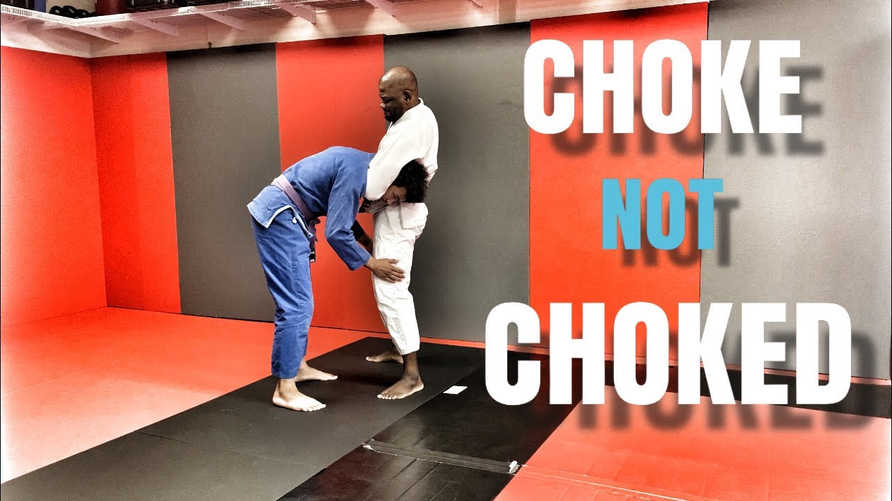 HOW TO CHOKE SOMEONE TO SLEEP IF NECESSARY | SELF-DEFENSE | BJJ FUNDAMENTALS