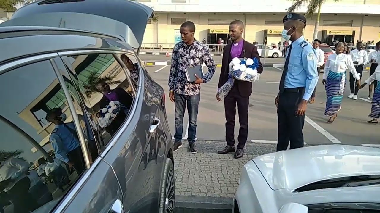 O Servo de Deus já se encontra em Angola