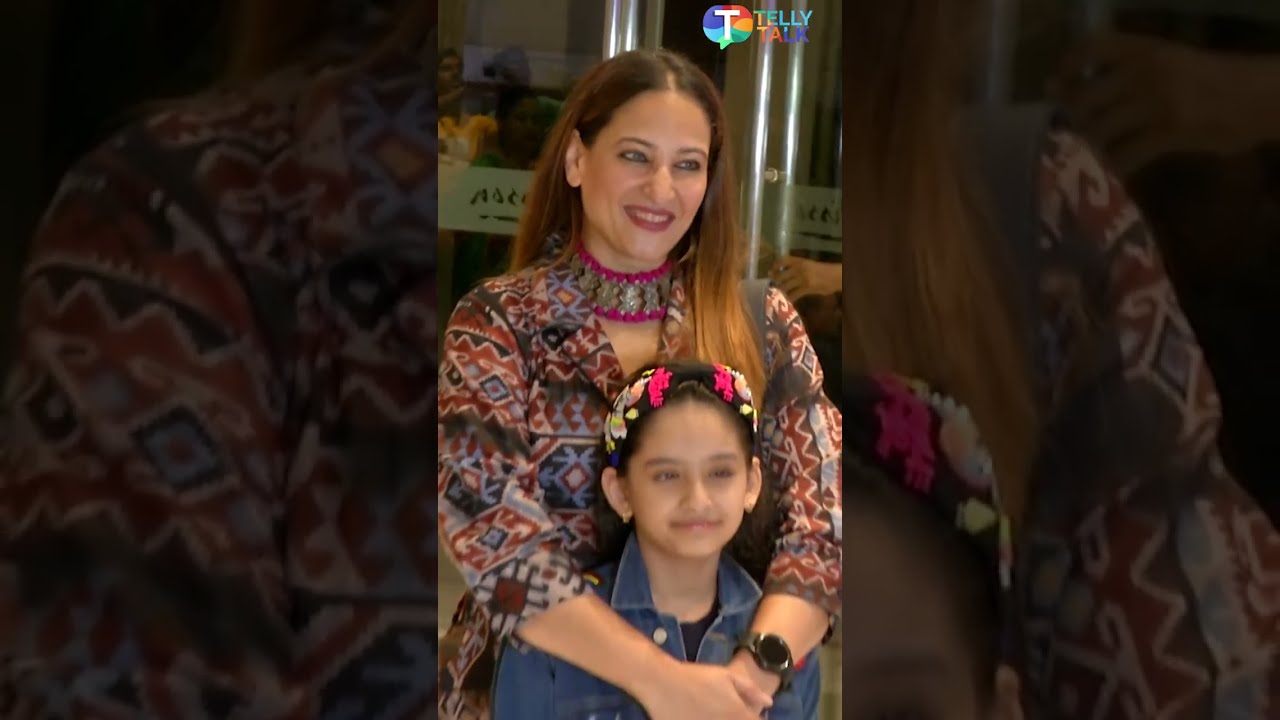 Rakshanda Khan SNAPPED with her daughter #shorts #rakshandakhan