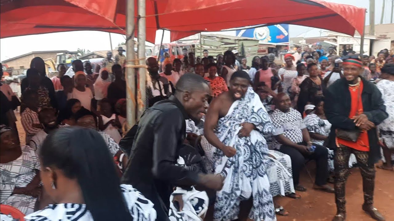 Kwadwo Nkansah Liwin stormed Komfour Kolege wife's funeral with his dancing skills
