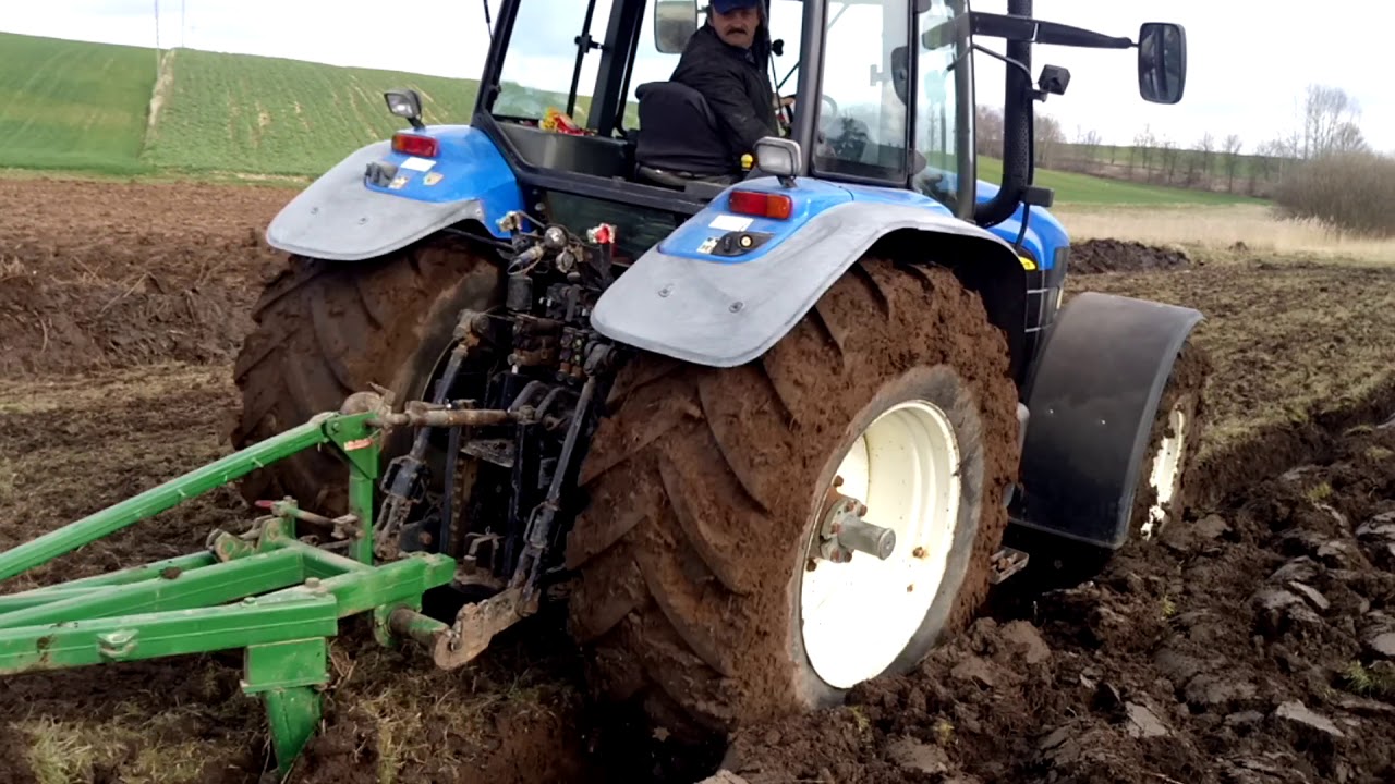 Oranie łąki New Holland tm175
