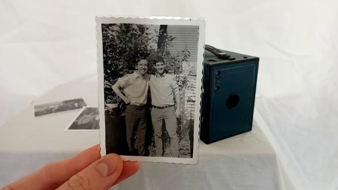 Kodak Brownie review with sample photos and tips for use