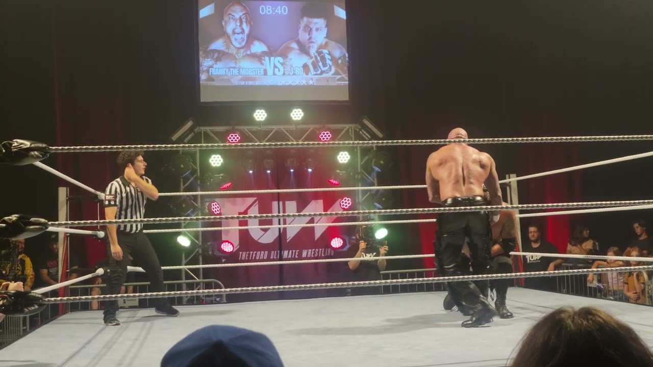 Franky the mobster vs J-RO at TUW