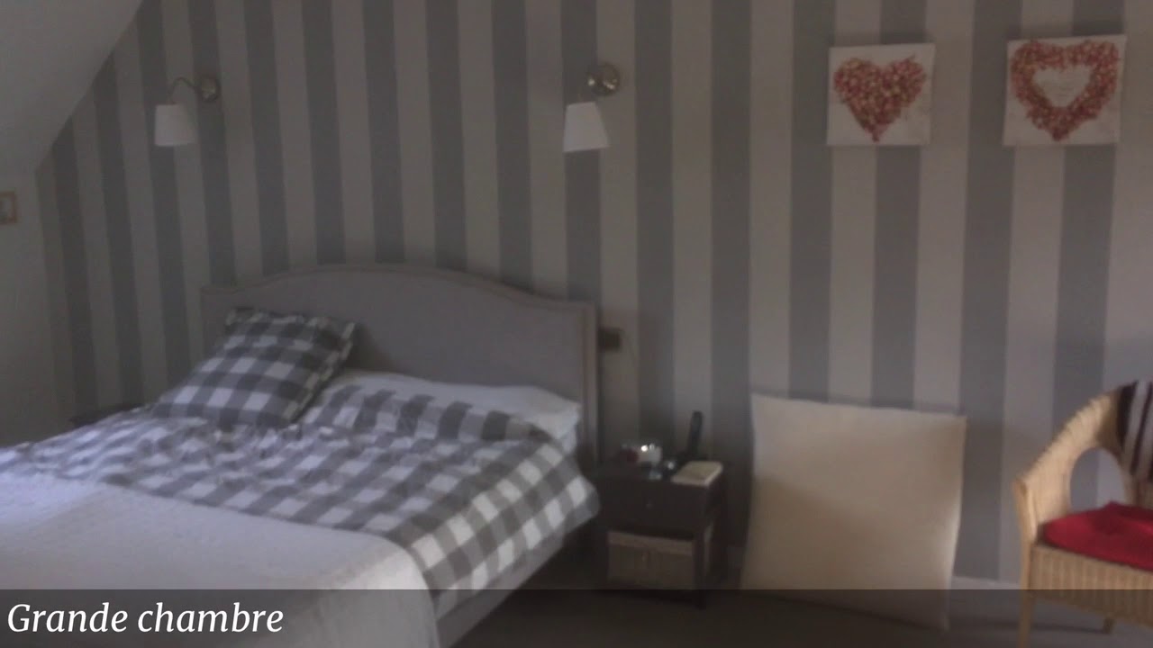 ATTICHY   299 000&euro;