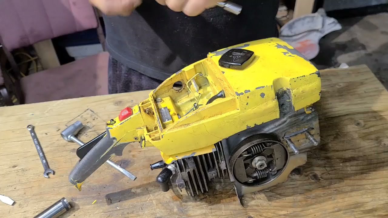 Buckin's McCulloch Pro Mac 850 tear down and inspection.