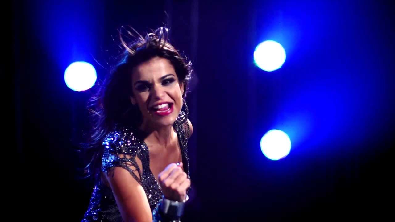 Babado Novo - 15 Mil Por Mês (Clipe Oficial)