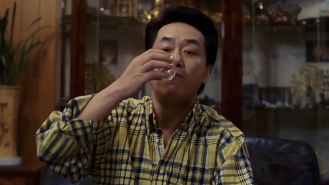 Meeting with the girl's relatives - My Sassy Girl (2001) | Saturn Clip