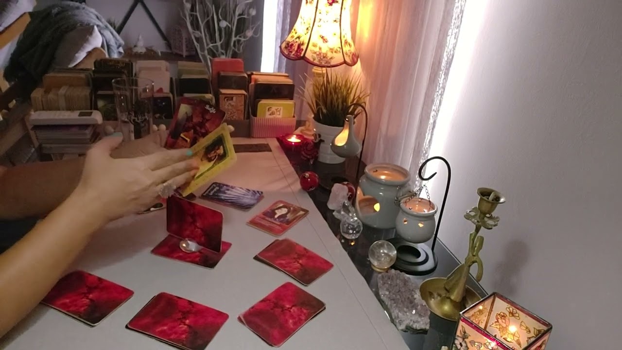 ❤ Kalp Açılımı ❤ Onun Kalbinde Benimle ilgili  Hangi Duygular Hisler Var? ❤ TAROT AÇILIMI