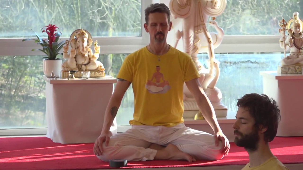 Live Yogastunde Hüftöffnung mit Brahmaswarup - 