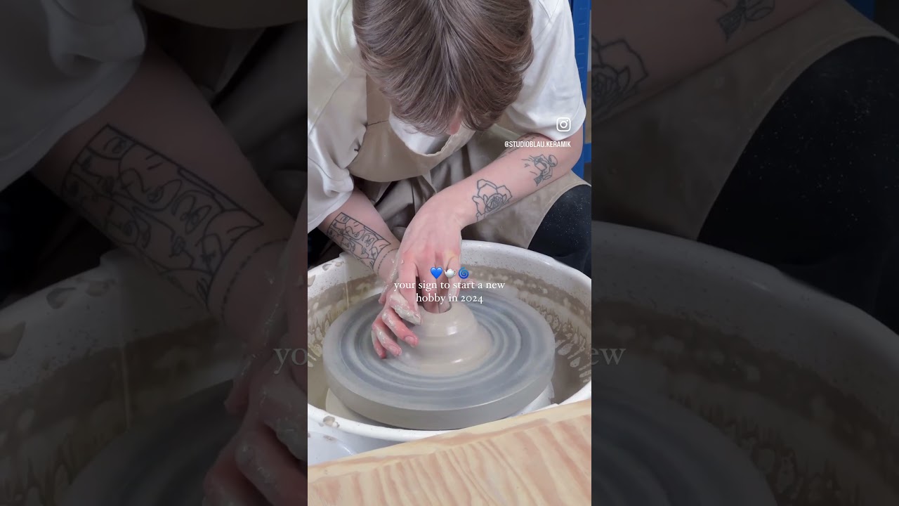 Studio Blau - T&ouml;pfern an der Drehscheibe