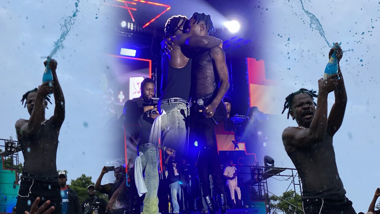 Fameye Pops Champagne on Stage as He Clashes with Stonebwoy | Gomoa Fetteh Ahobaa Festival 2025