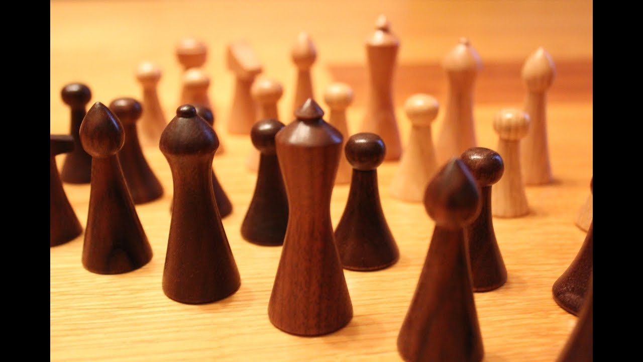 Woodturning - The Chess Set